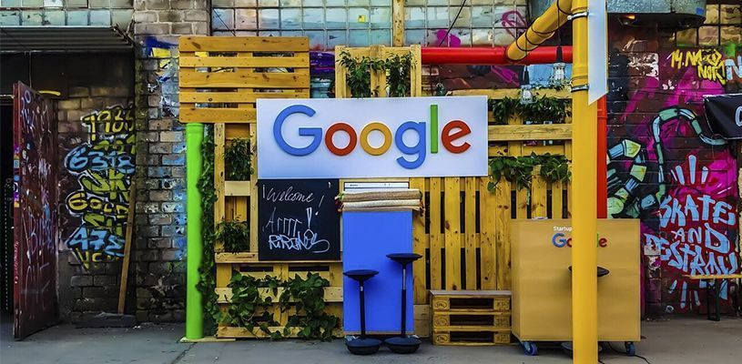Logotipo de google en escaparate